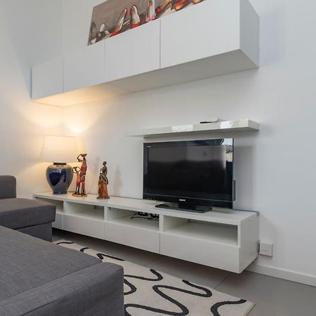 Ferienwohnung Cosy 1 Bed Flat With Terrace Mailand Exterior foto