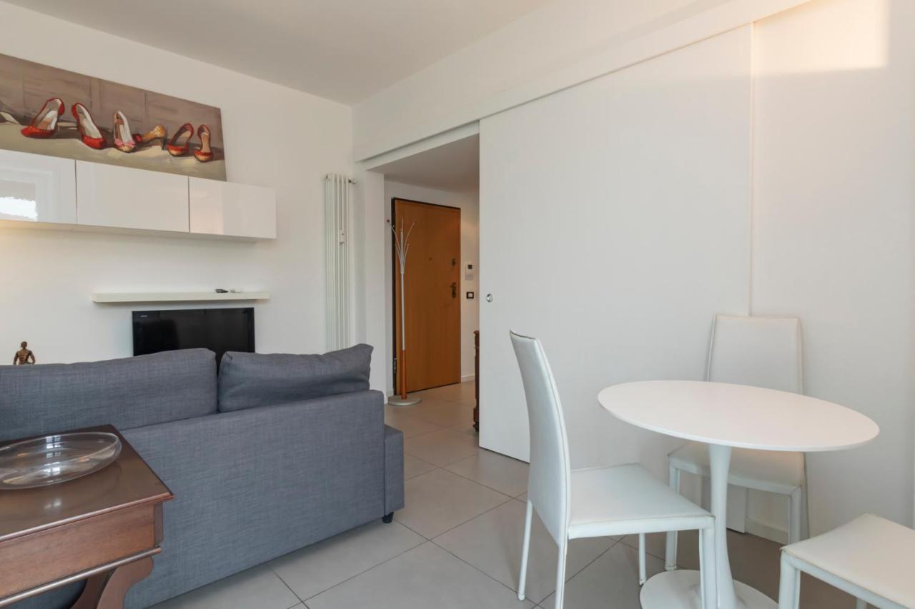Ferienwohnung Cosy 1 Bed Flat With Terrace Mailand Exterior foto