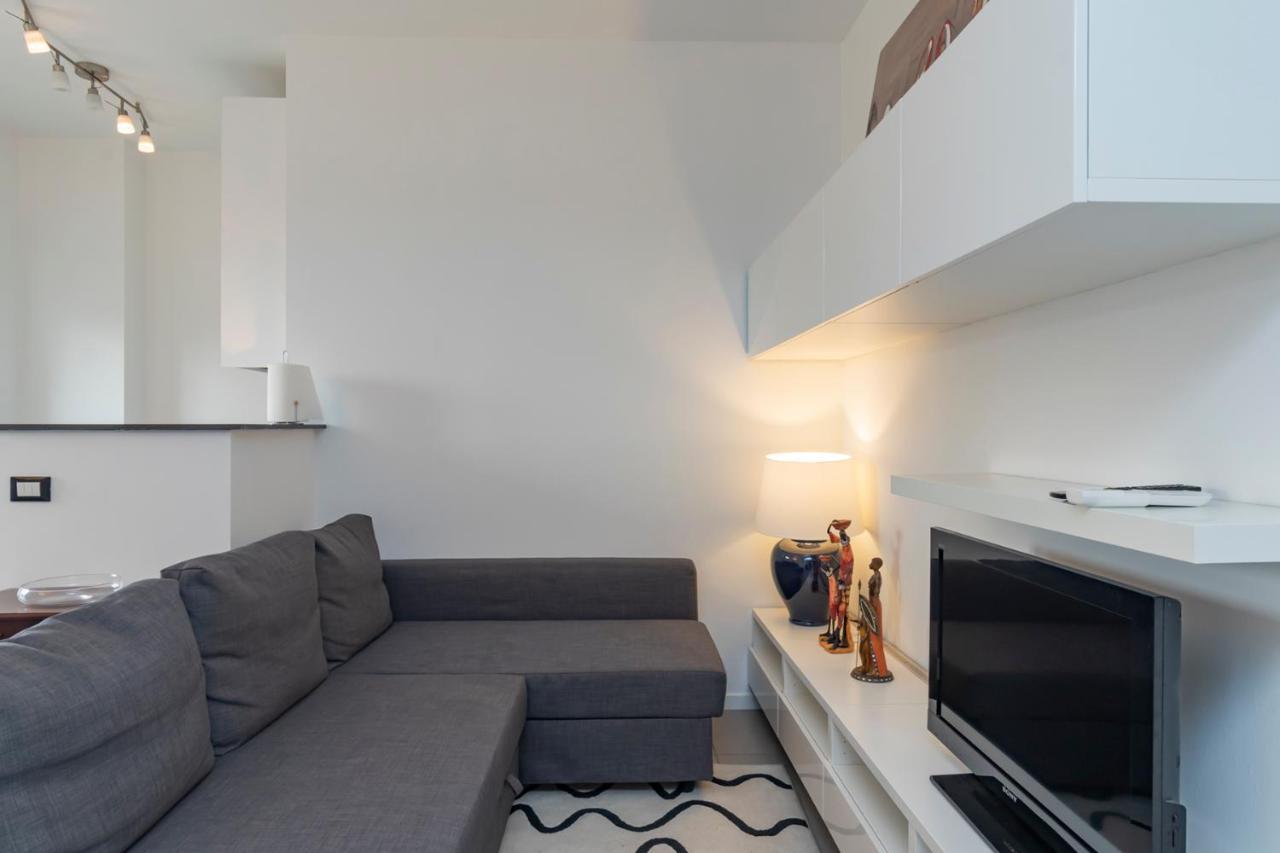 Ferienwohnung Cosy 1 Bed Flat With Terrace Mailand Exterior foto